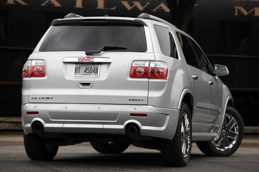  GMC Acadia Denali 2011 года  (фото 23 из 53)